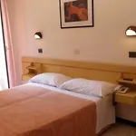 Galileo Hotel 3*